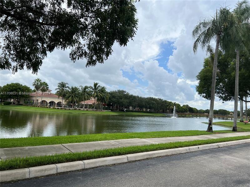 2457 Centergate Dr #202, Miramar, Florida image 24