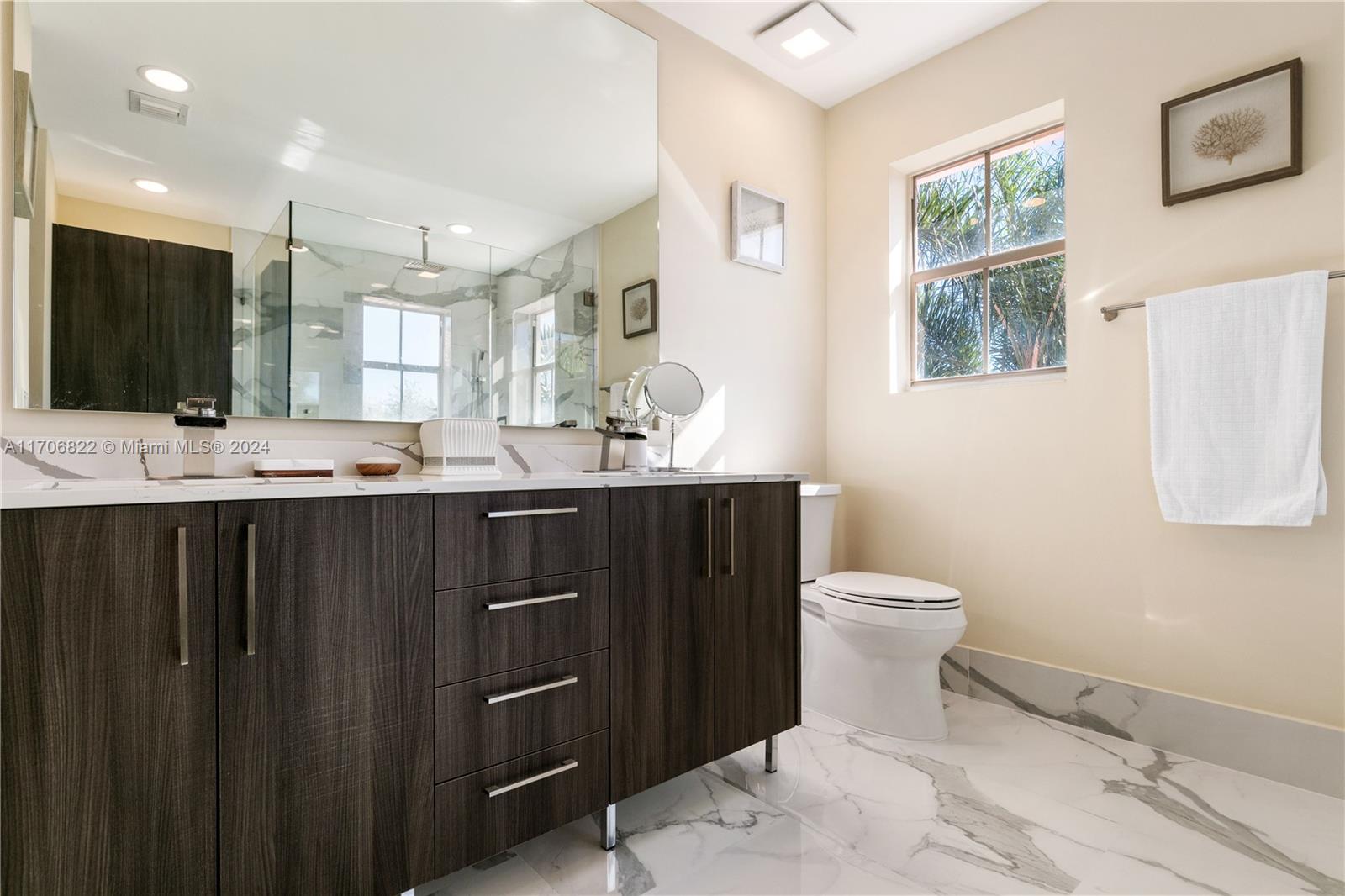 1564 Yellowheart Way #1564, Hollywood, Florida image 32