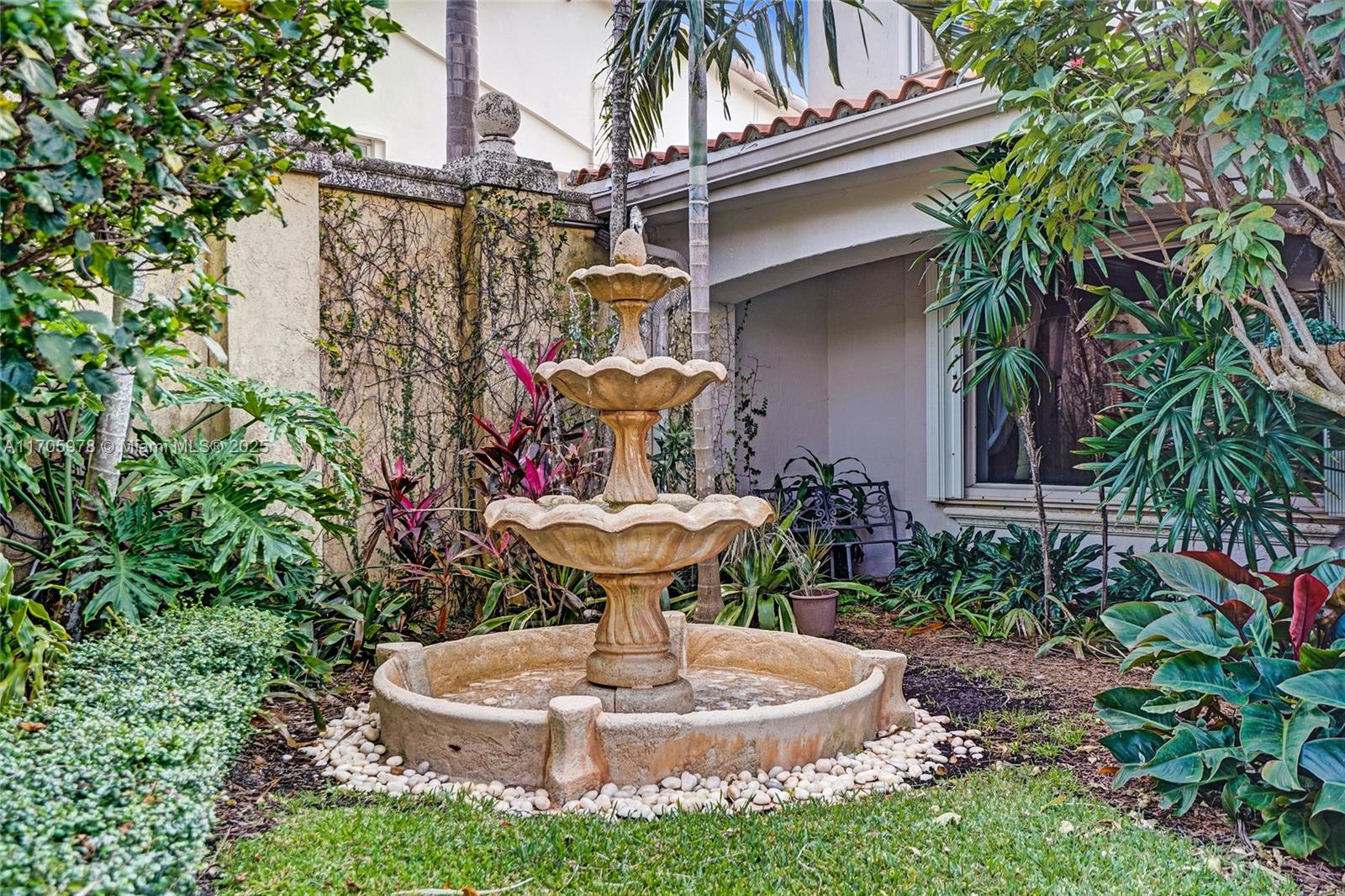 Listing Photo 17