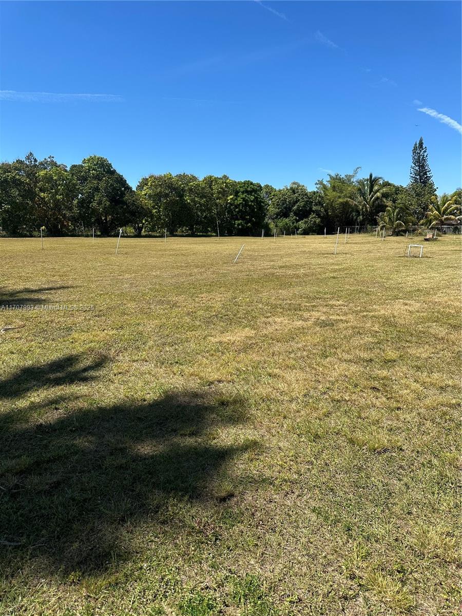 Listing Photo 9