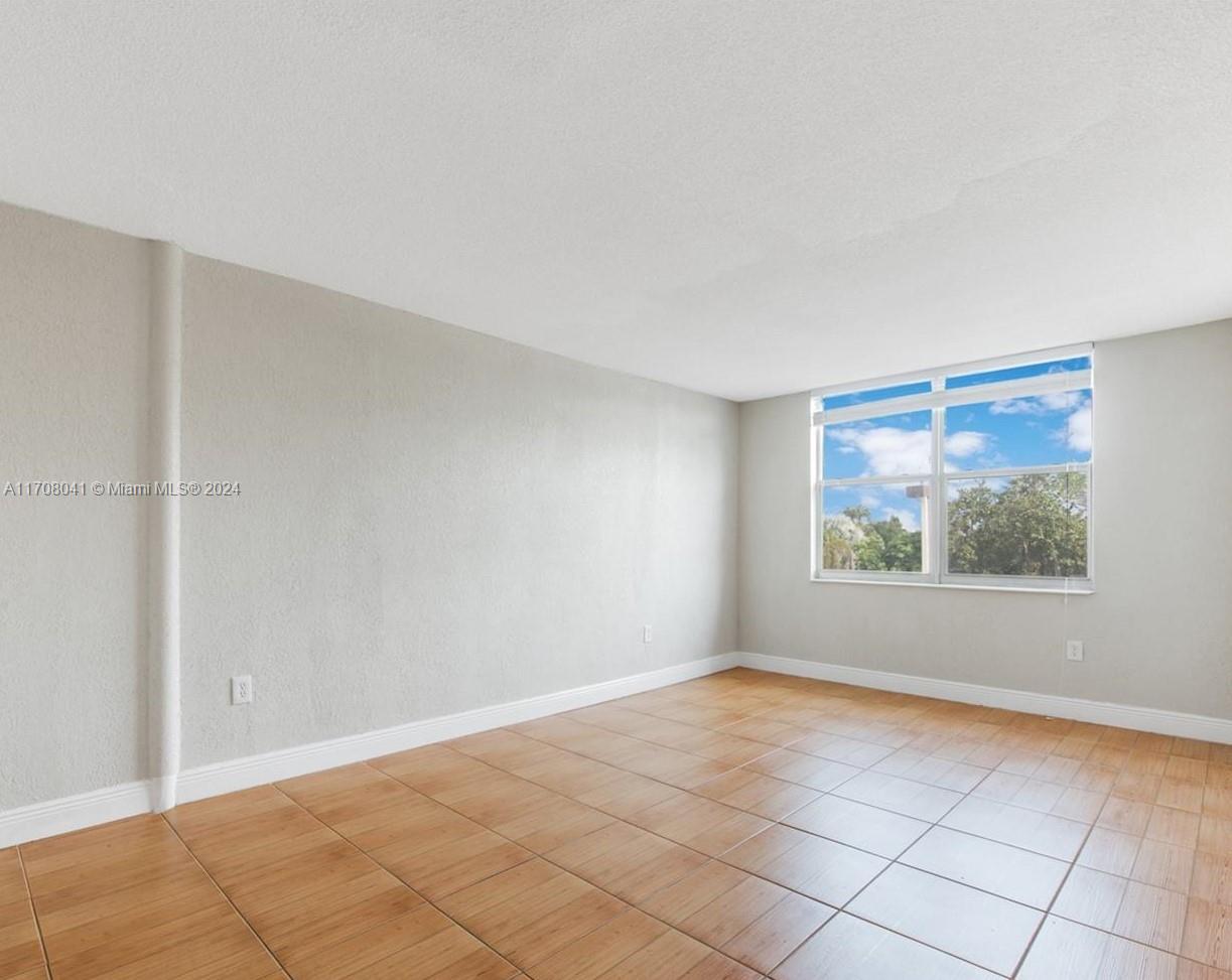 1800 Sans Souci Blvd #303, North Miami, Florida image 21