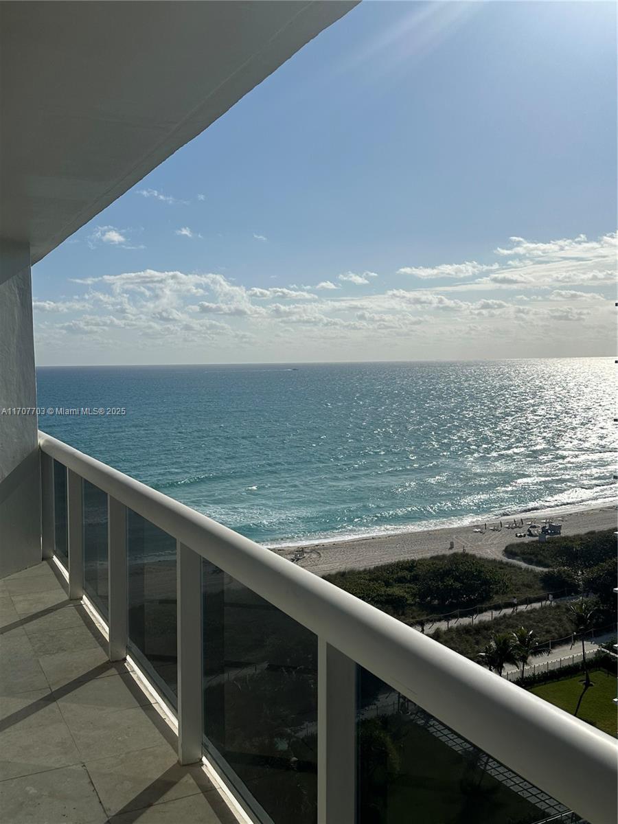 High-floor 2 Bedroom+DEN, 3-full bathroom unit available for rent at the prestigious Solimar Condominium. This unit offers ocean views and a thoughtfully designed split-bedroom layout.  Offered unfurnished. Don’t miss out on this incredible opportunity—contact the listing agent today!