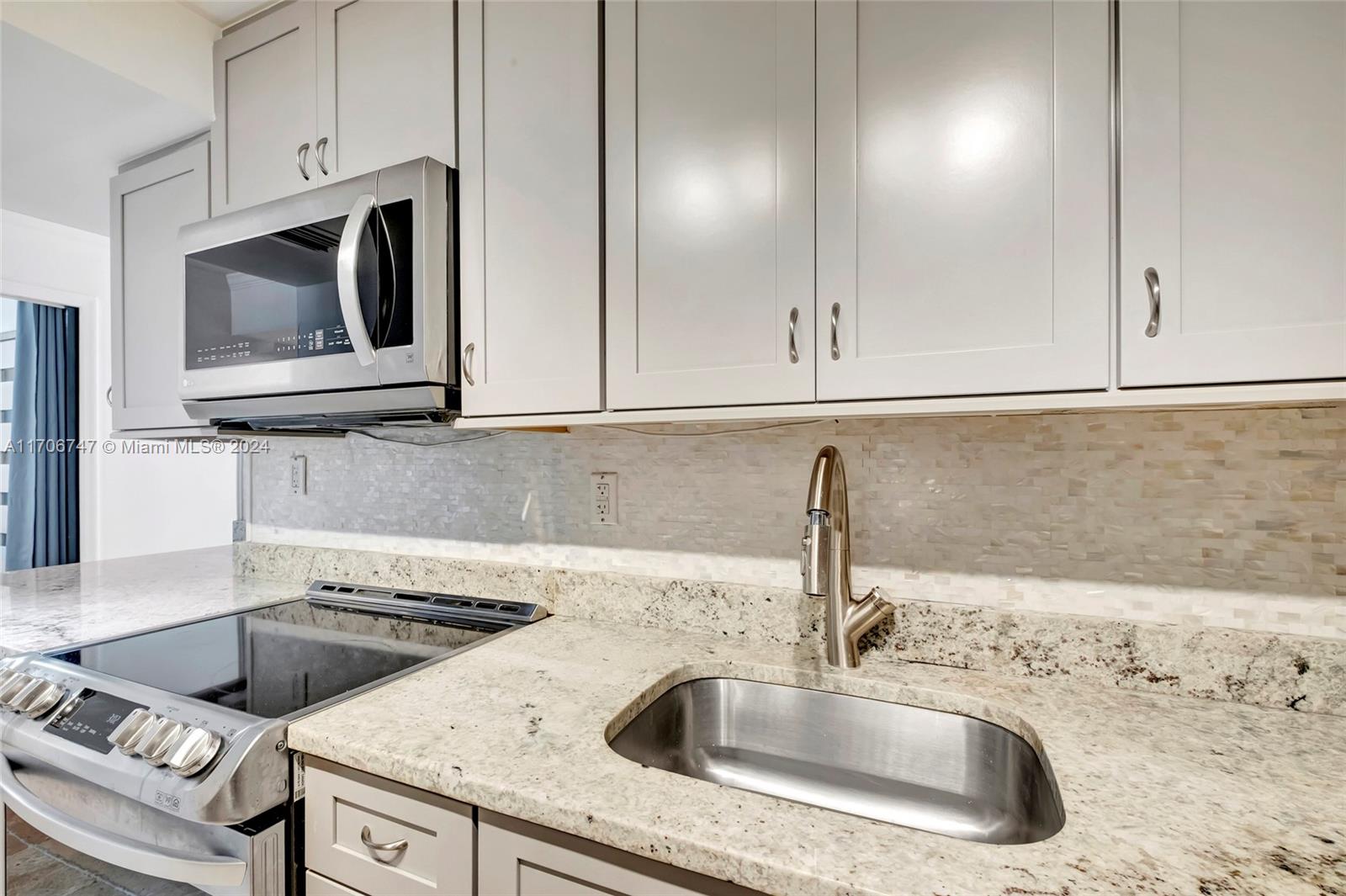 2401 Collins Ave #1411, Miami Beach, Florida image 6