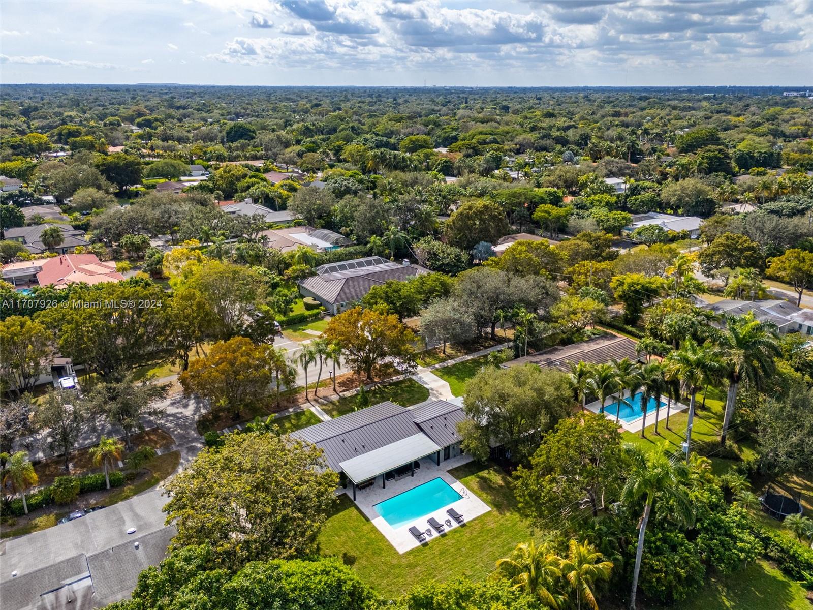 7445 SW 128th St, Pinecrest, Florida image 7