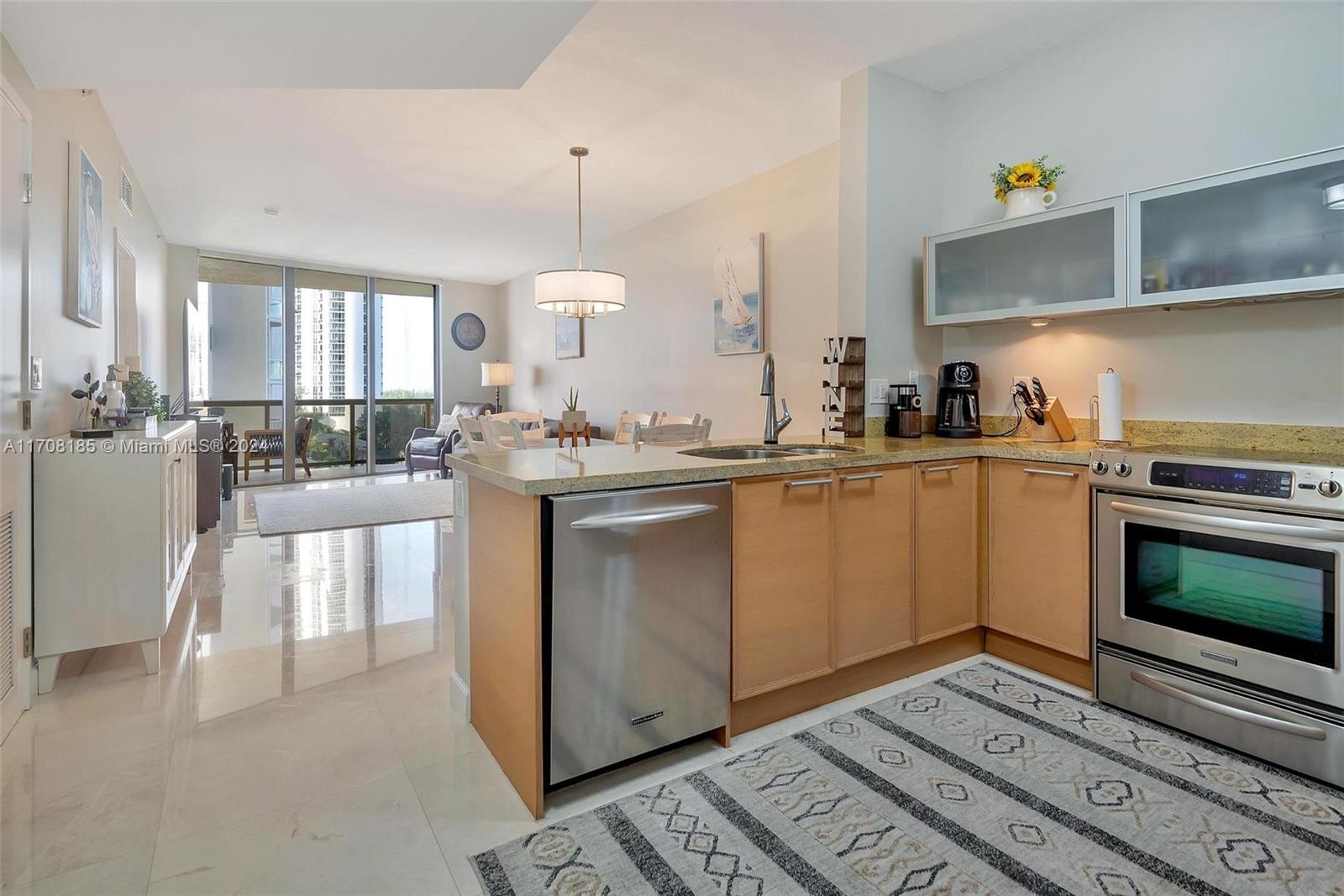 16275 Collins Ave #703, Sunny Isles Beach, Florida image 4