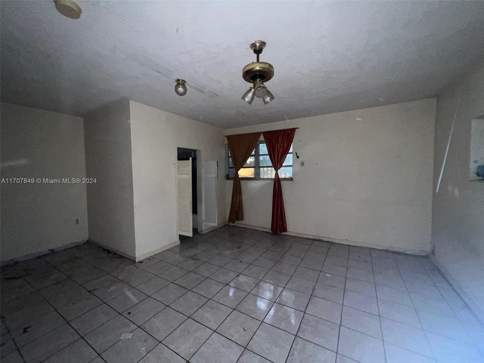 17900 NW Sunshine State Pkwy W, Miami Gardens, Florida image 11