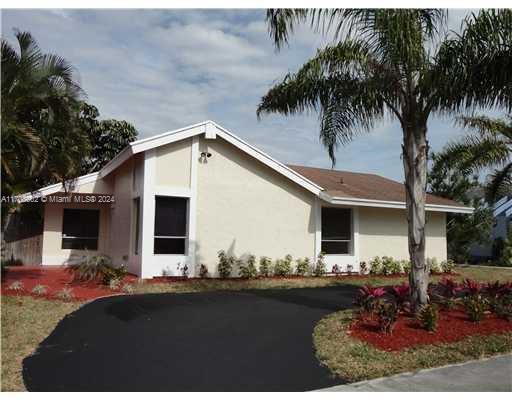 8211 SW 4th Pl, North Lauderdale, Florida image 1