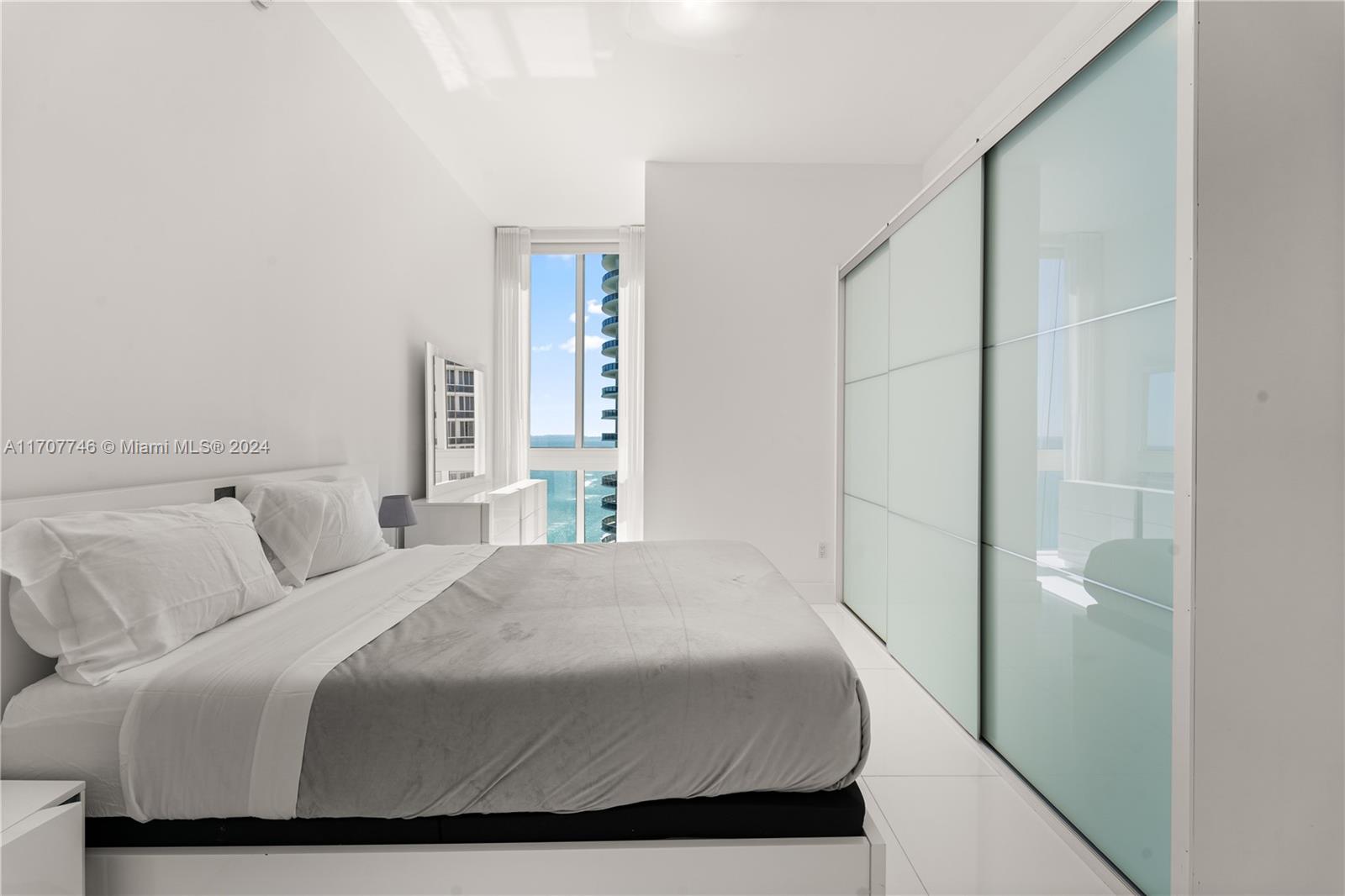 16001 Collins Ave #3501, Sunny Isles Beach FL 33160