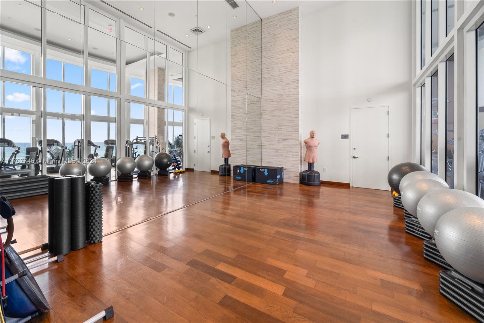 16001 Collins Ave #3501, Sunny Isles Beach FL 33160