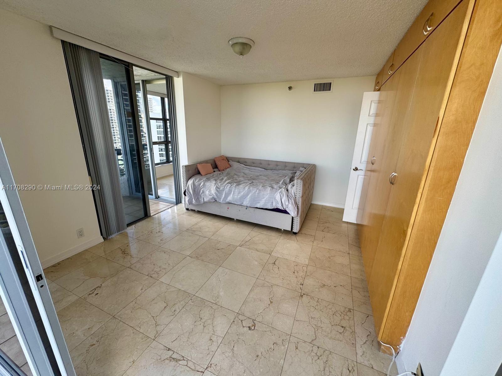 3530 Mystic Pointe Dr #1809, Aventura FL 33180