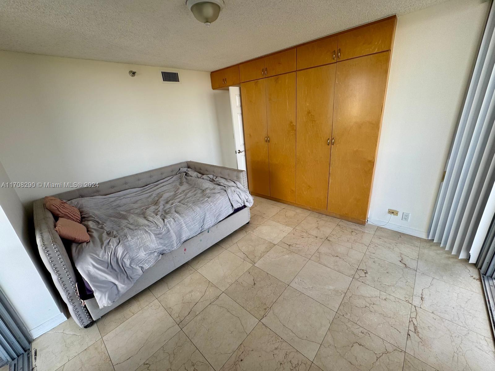 3530 Mystic Pointe Dr #1809, Aventura FL 33180