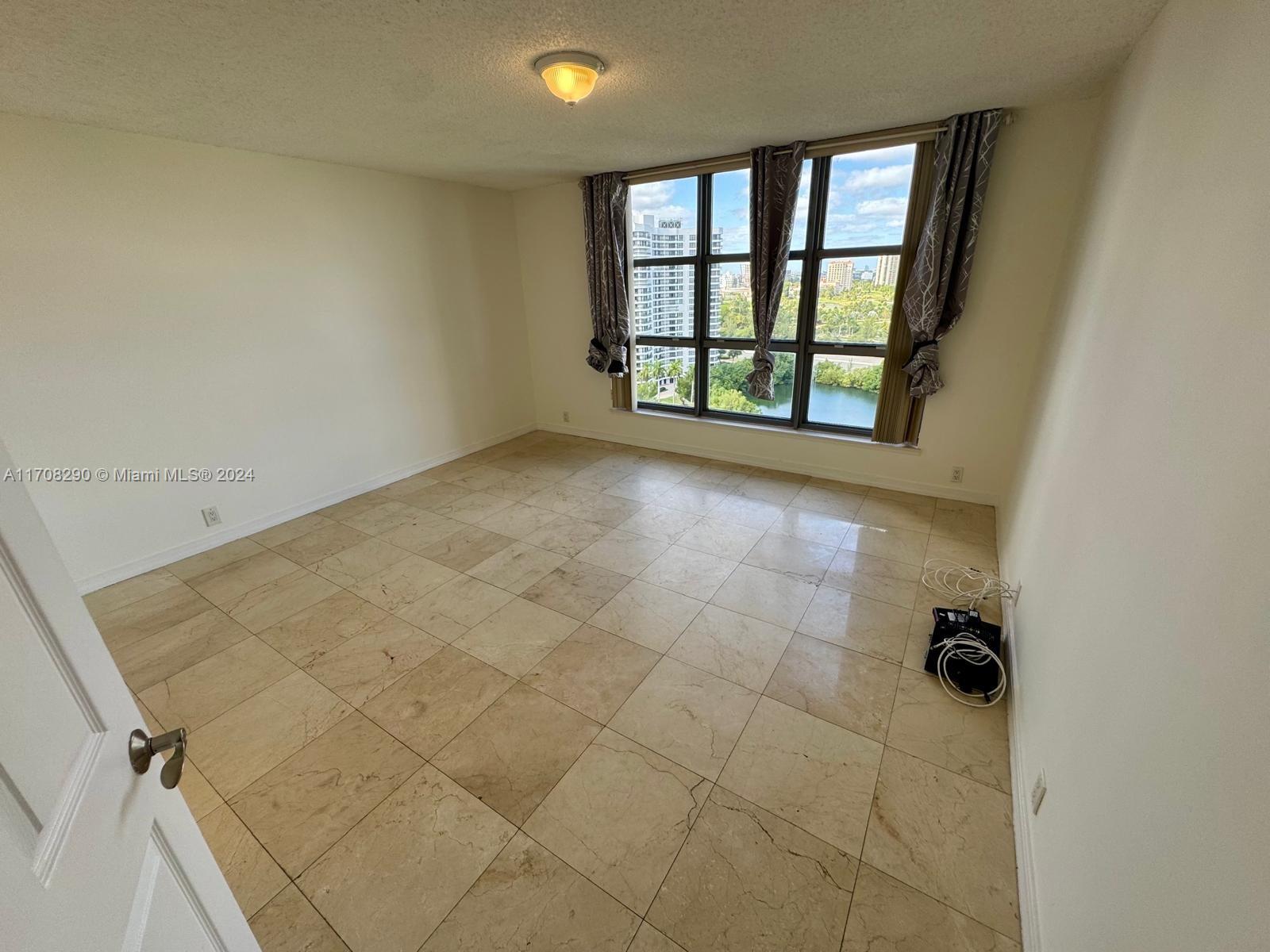 3530 Mystic Pointe Dr #1809, Aventura FL 33180
