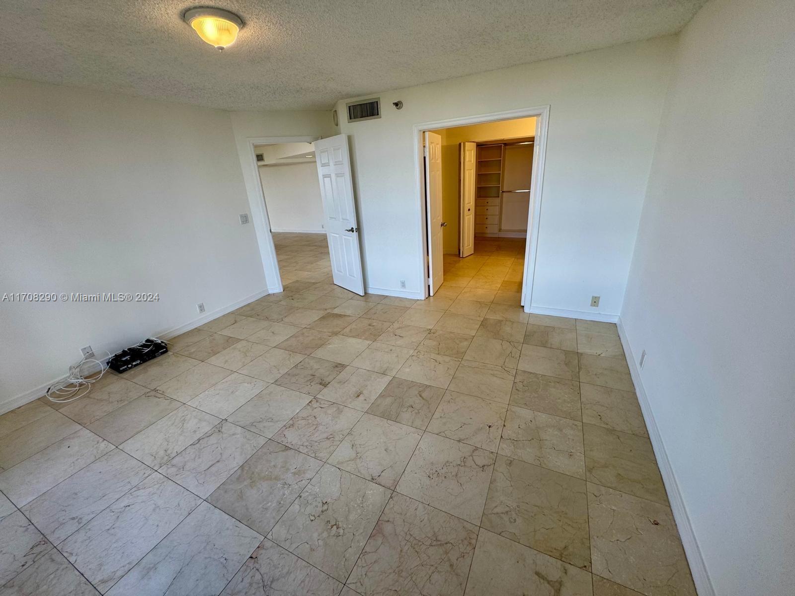 3530 Mystic Pointe Dr #1809, Aventura FL 33180