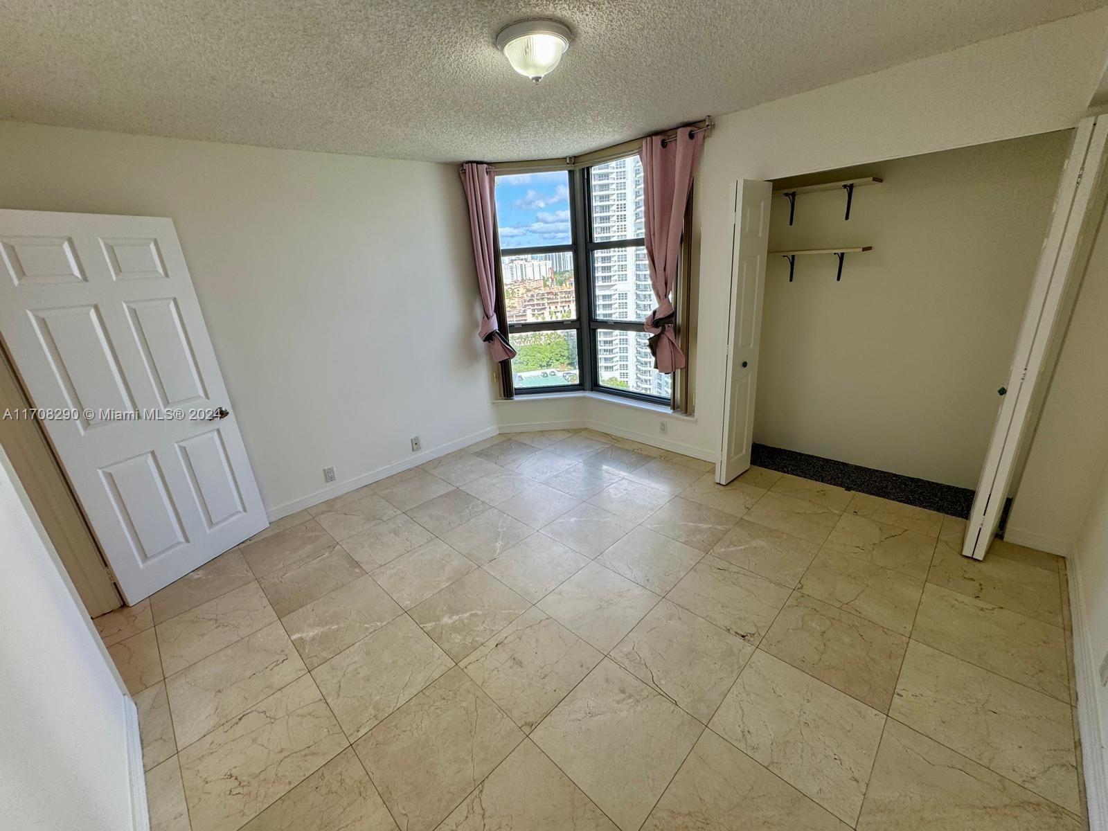 3530 Mystic Pointe Dr #1809, Aventura FL 33180