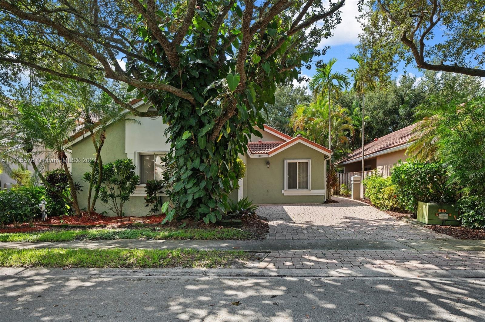 10012 NW 2nd St, Plantation, Florida image 34