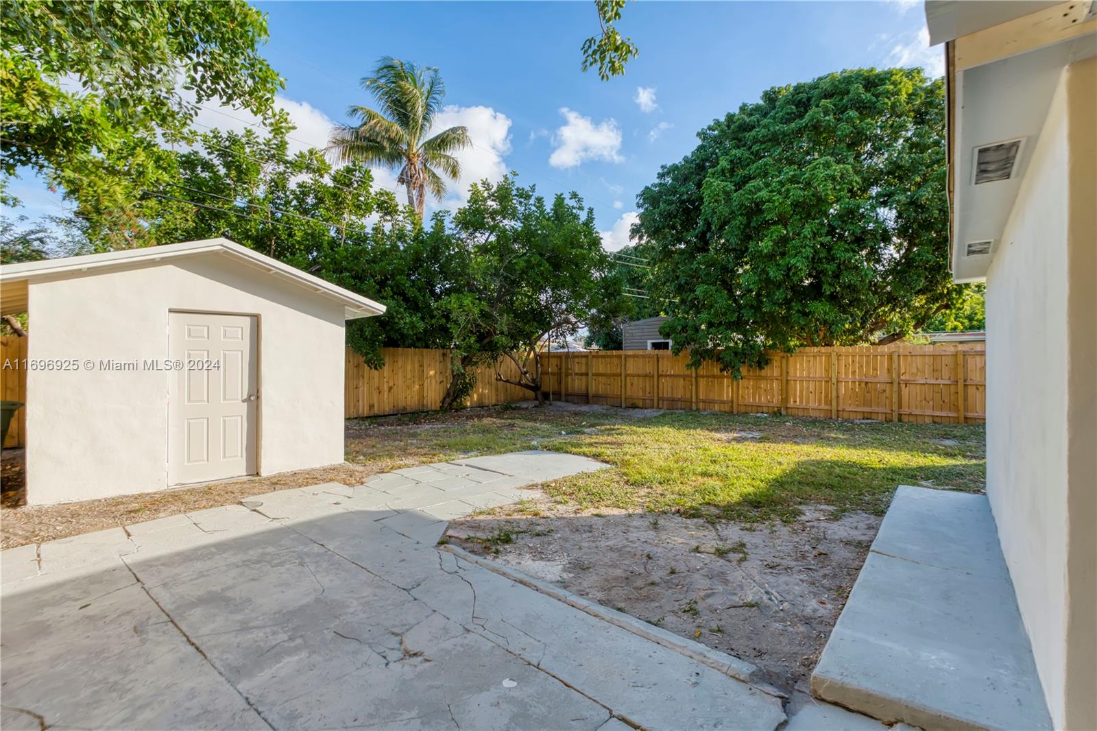 221 NE 55th St, Oakland Park, Florida image 18