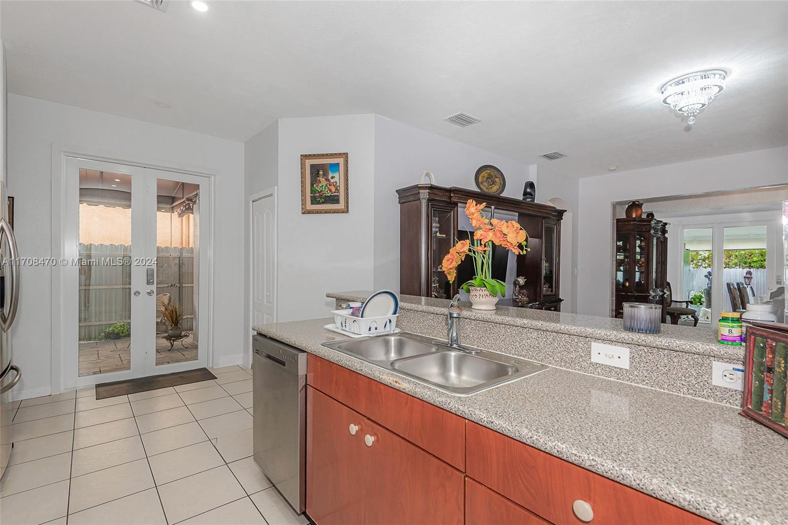 15226 SW 21st Ln, Miami, Florida image 9