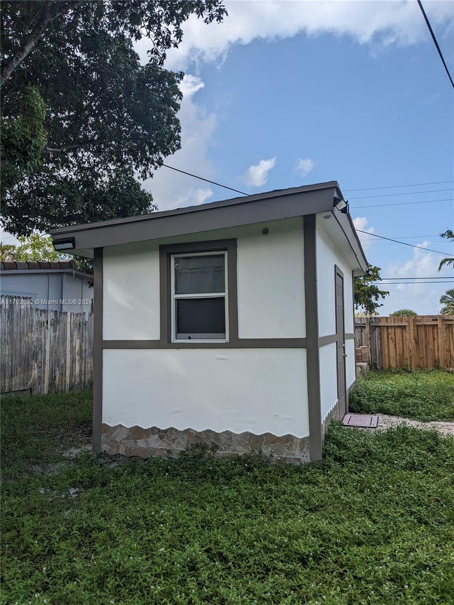 1916 NE 54th St, Pompano Beach, Florida image 8