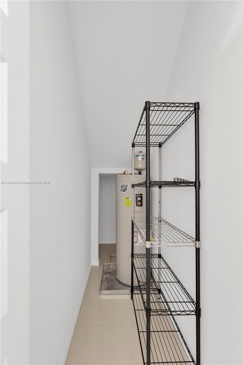 Listing Photo 14
