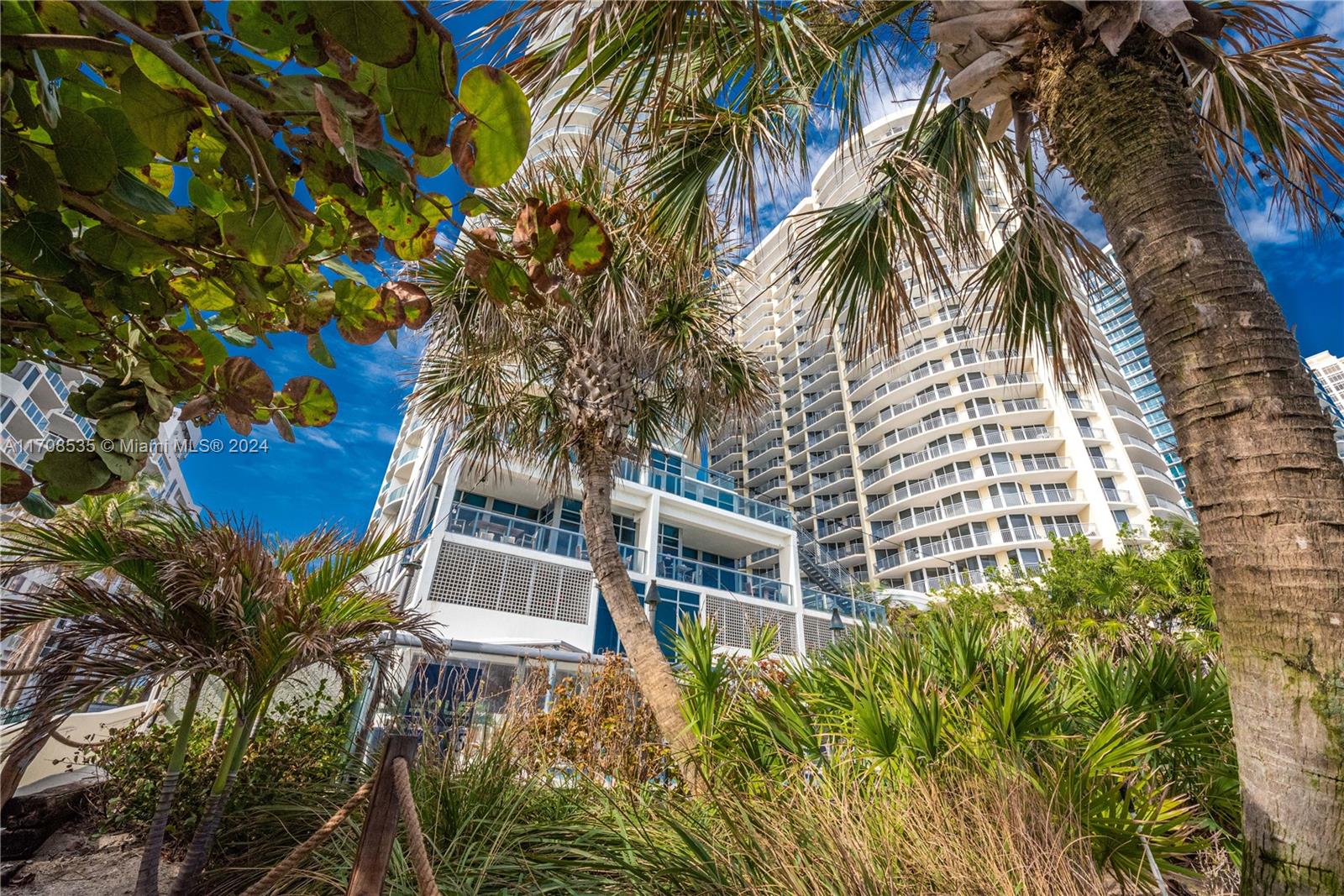 17315 Collins Ave #803, Sunny Isles Beach, Florida image 38