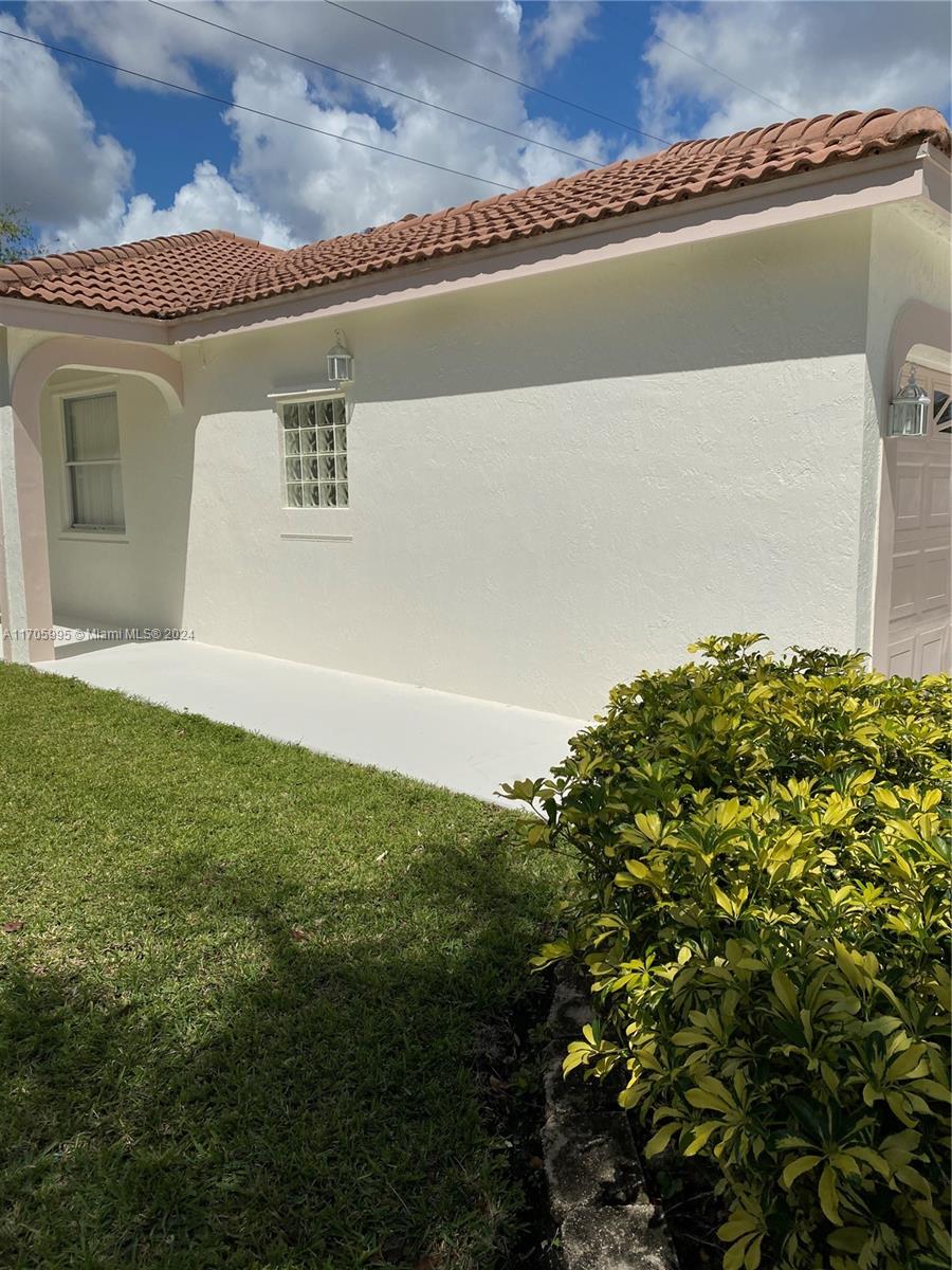 644 NW 183rd Way, Pembroke Pines, Florida image 7