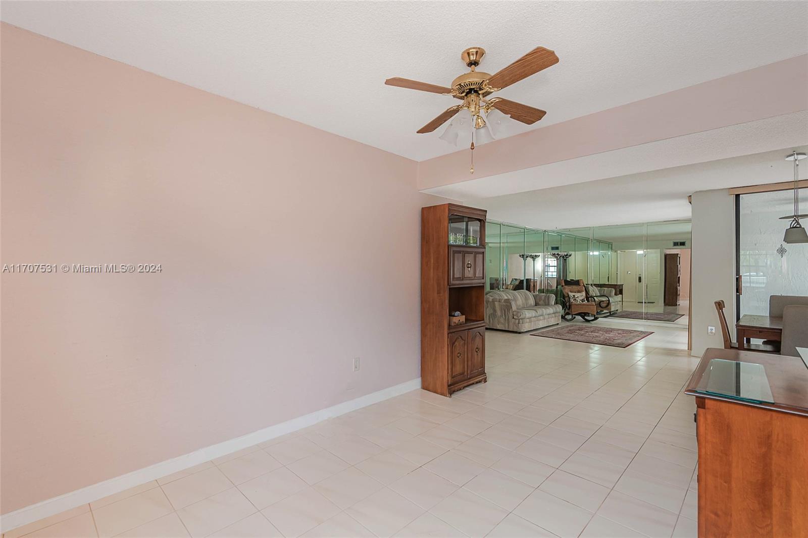 3549 Magellan Cir #414, Aventura, Florida image 13