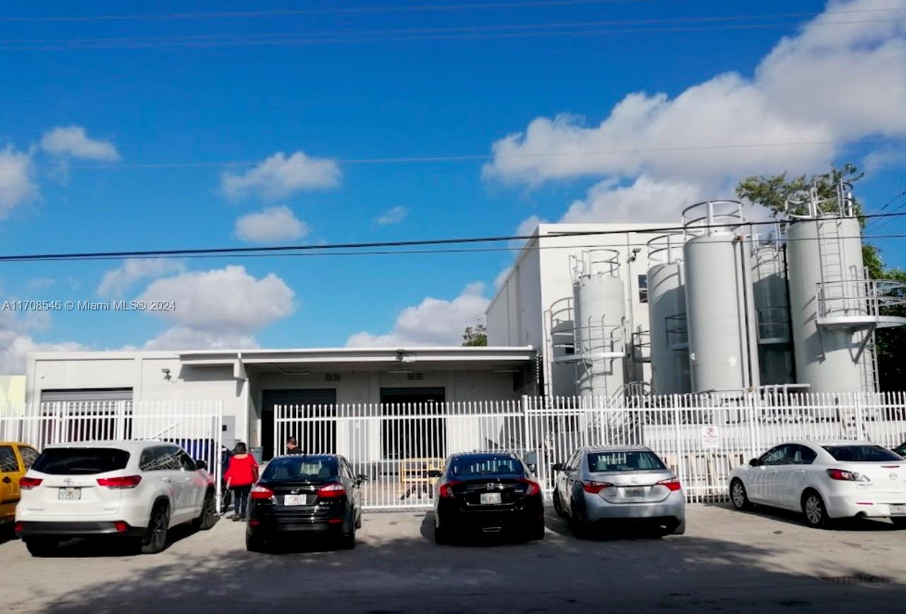 4810 NW 35th Ave  For Sale A11708546, FL