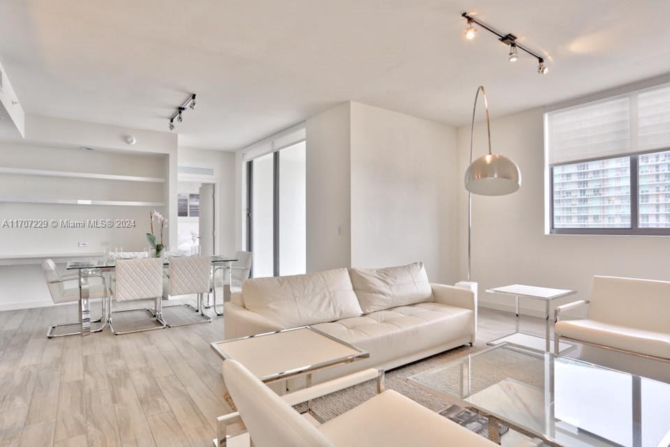 999 SW 1st Ave #2404, Miami FL 33130