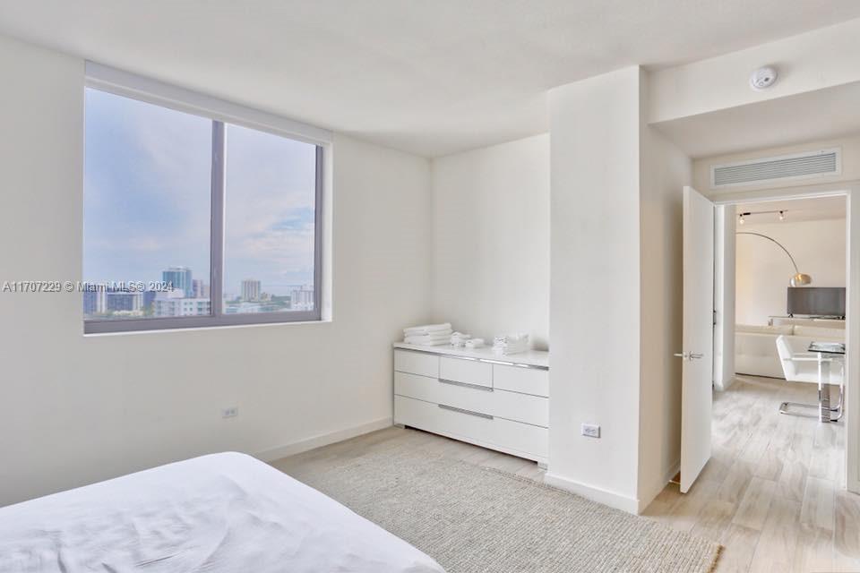 999 SW 1st Ave #2404, Miami FL 33130