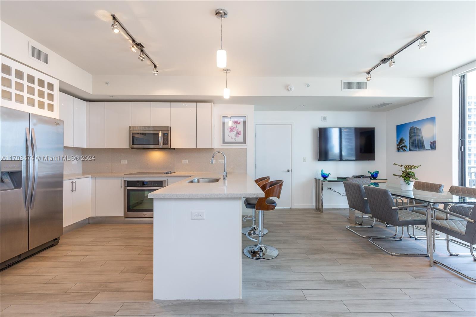 999 SW 1st Ave #1602, Miami FL 33130