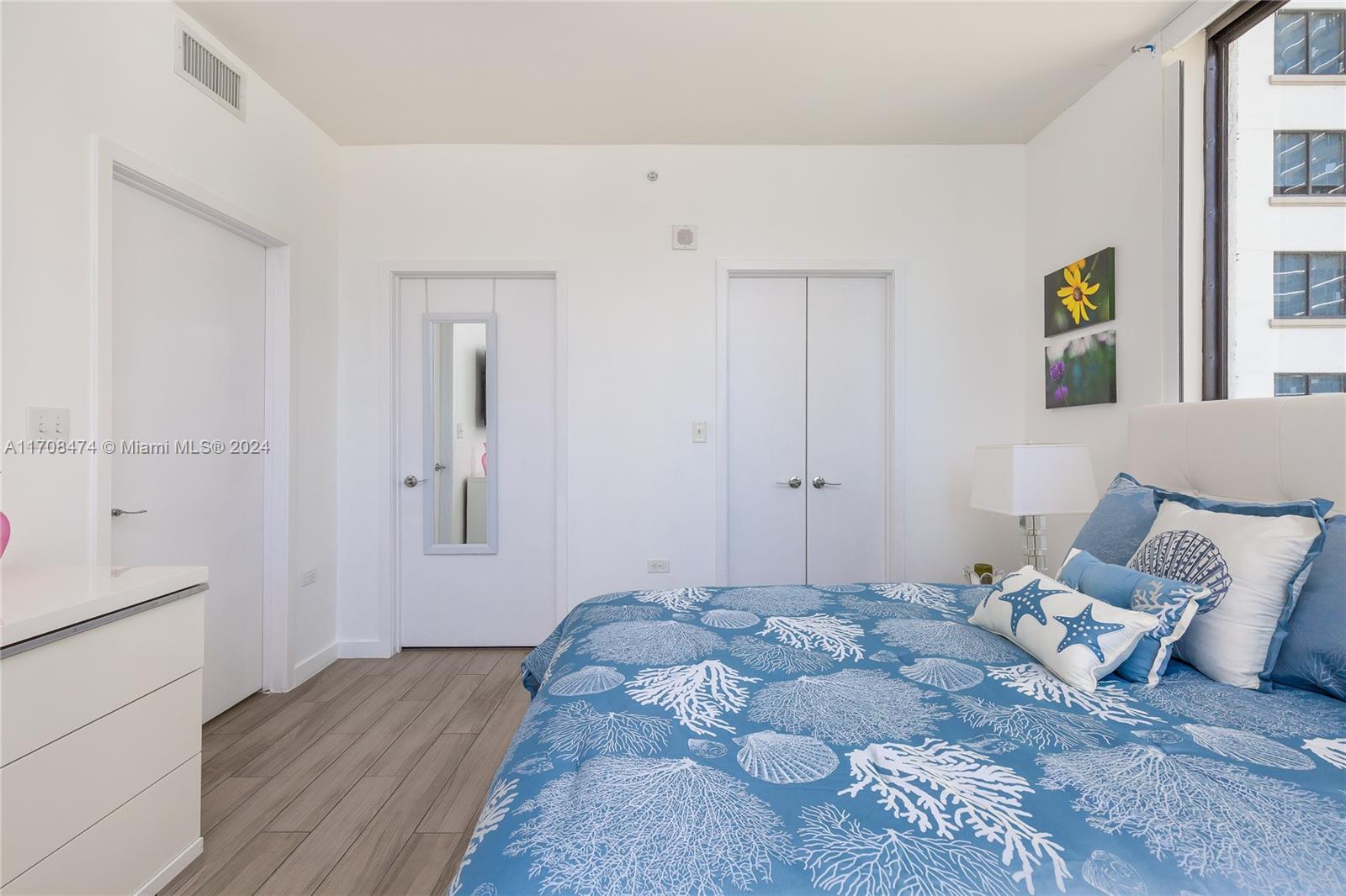 999 SW 1st Ave #1602, Miami FL 33130