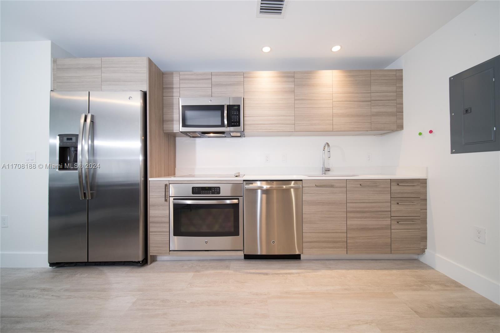 121 NE 34 Street #1514, Miami FL 33137