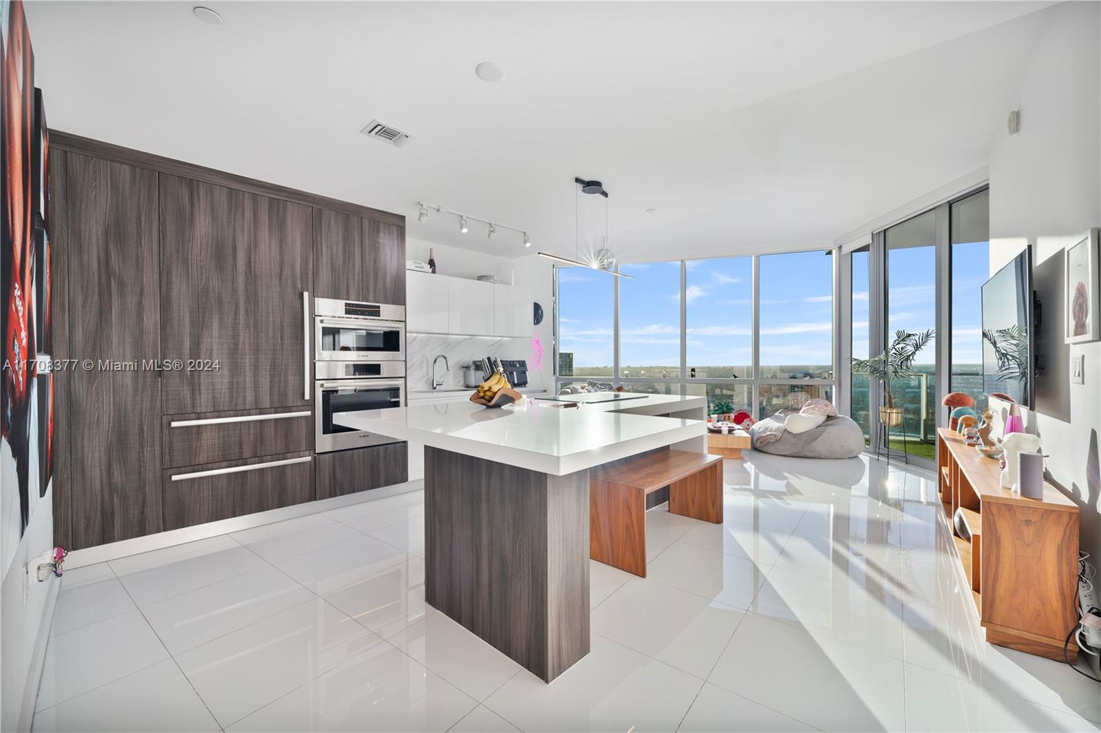 851 NE 1st Ave #3910, Miami FL 33132