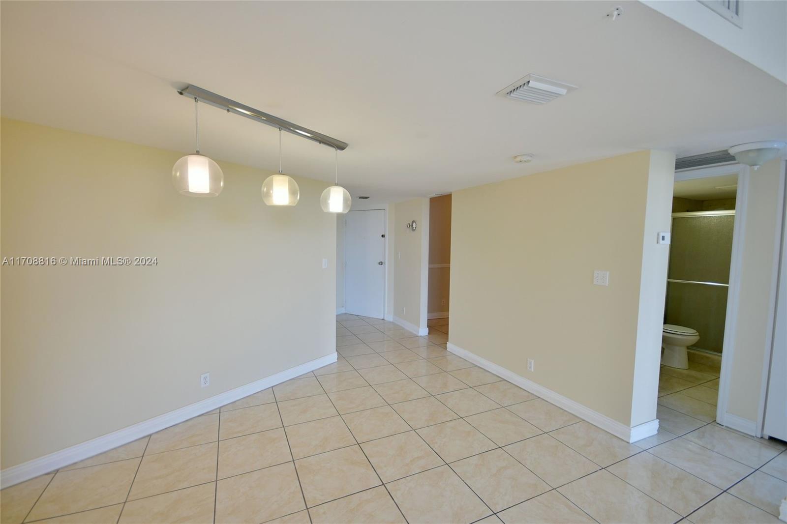 3475 N Country Club Dr #615, Aventura, Florida image 14