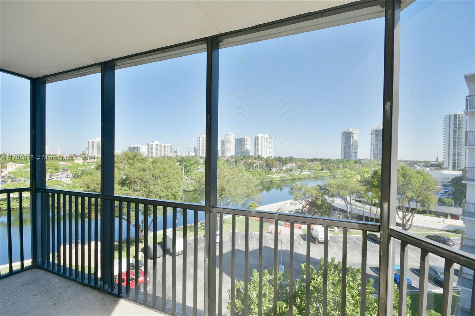 3475 N Country Club Dr #615, Aventura, Florida image 16