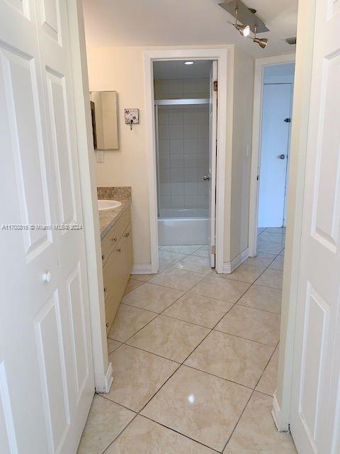 3475 N Country Club Dr #615, Aventura, Florida image 22