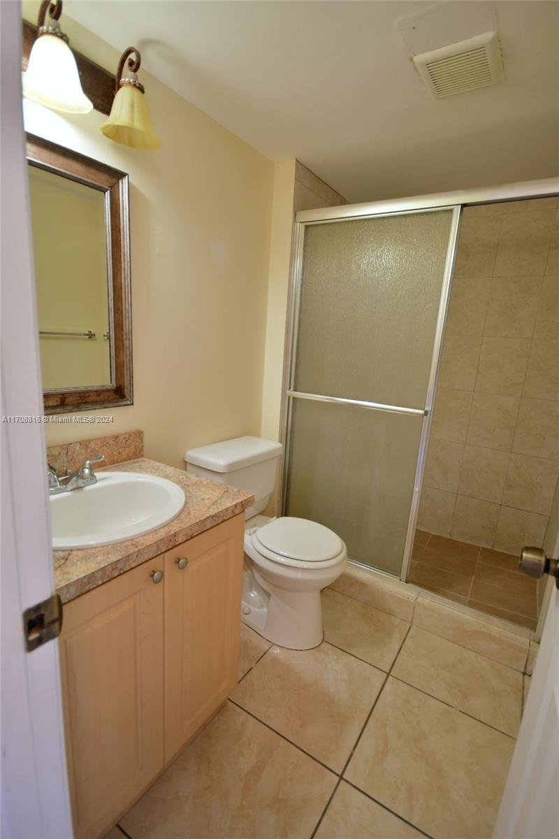 3475 N Country Club Dr #615, Aventura, Florida image 30