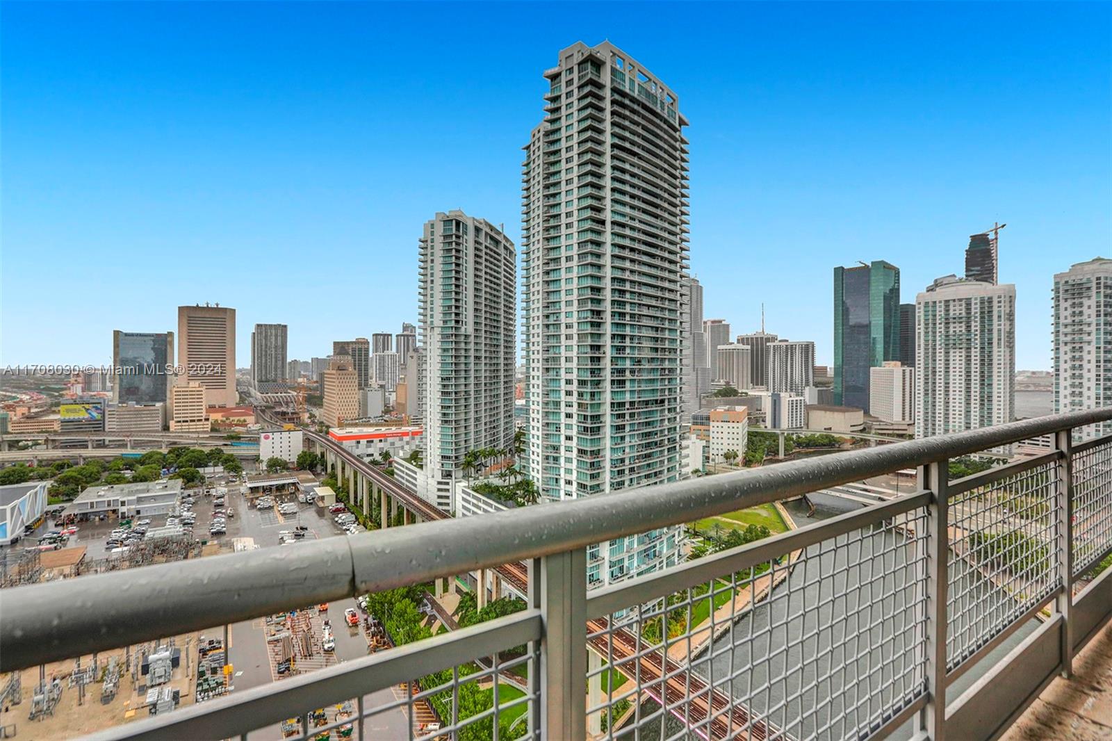 690 SW 1st Ct #2707, Miami FL 33130