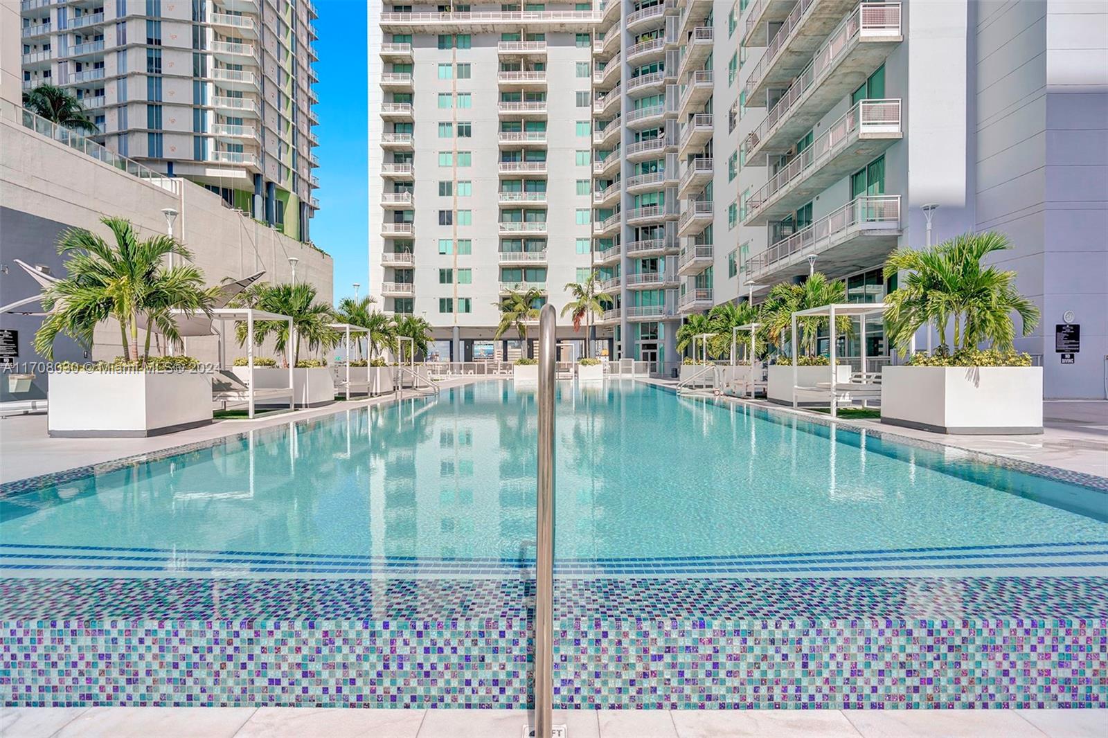 690 SW 1st Ct #2707, Miami FL 33130