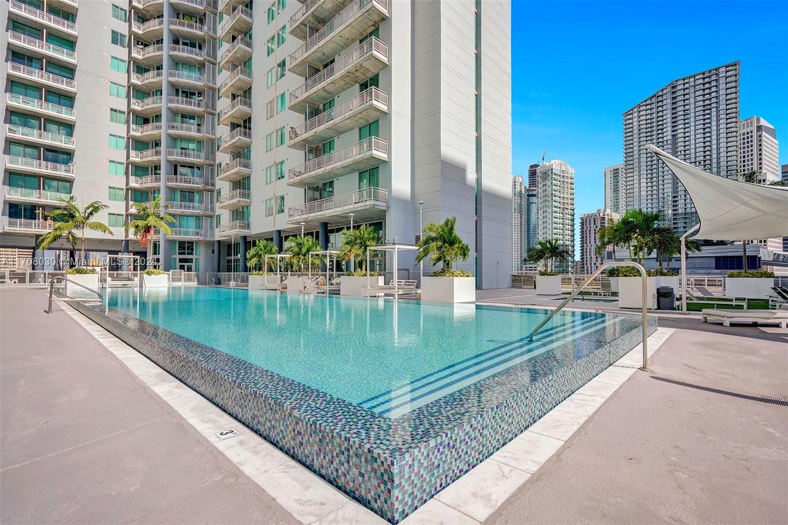690 SW 1st Ct #2707, Miami FL 33130
