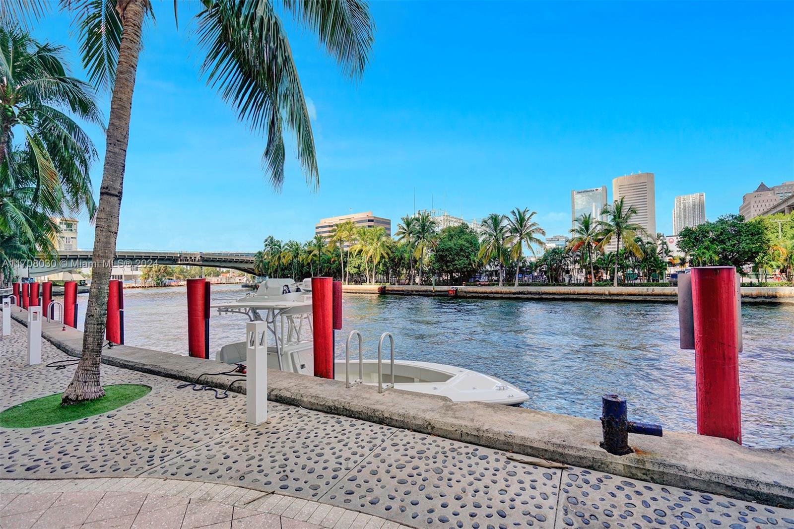 690 SW 1st Ct #2707, Miami FL 33130