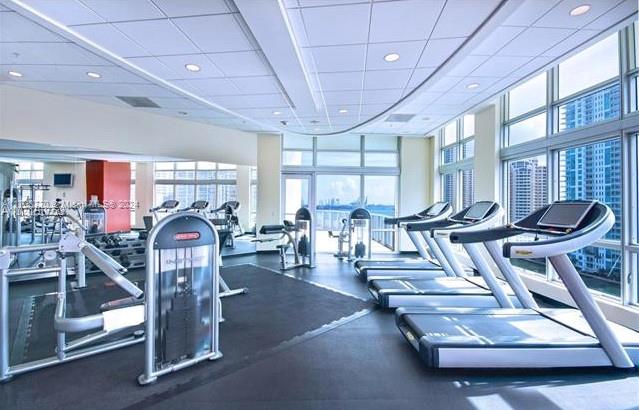 300 S Biscayne Blvd #L-804, Miami FL 33131