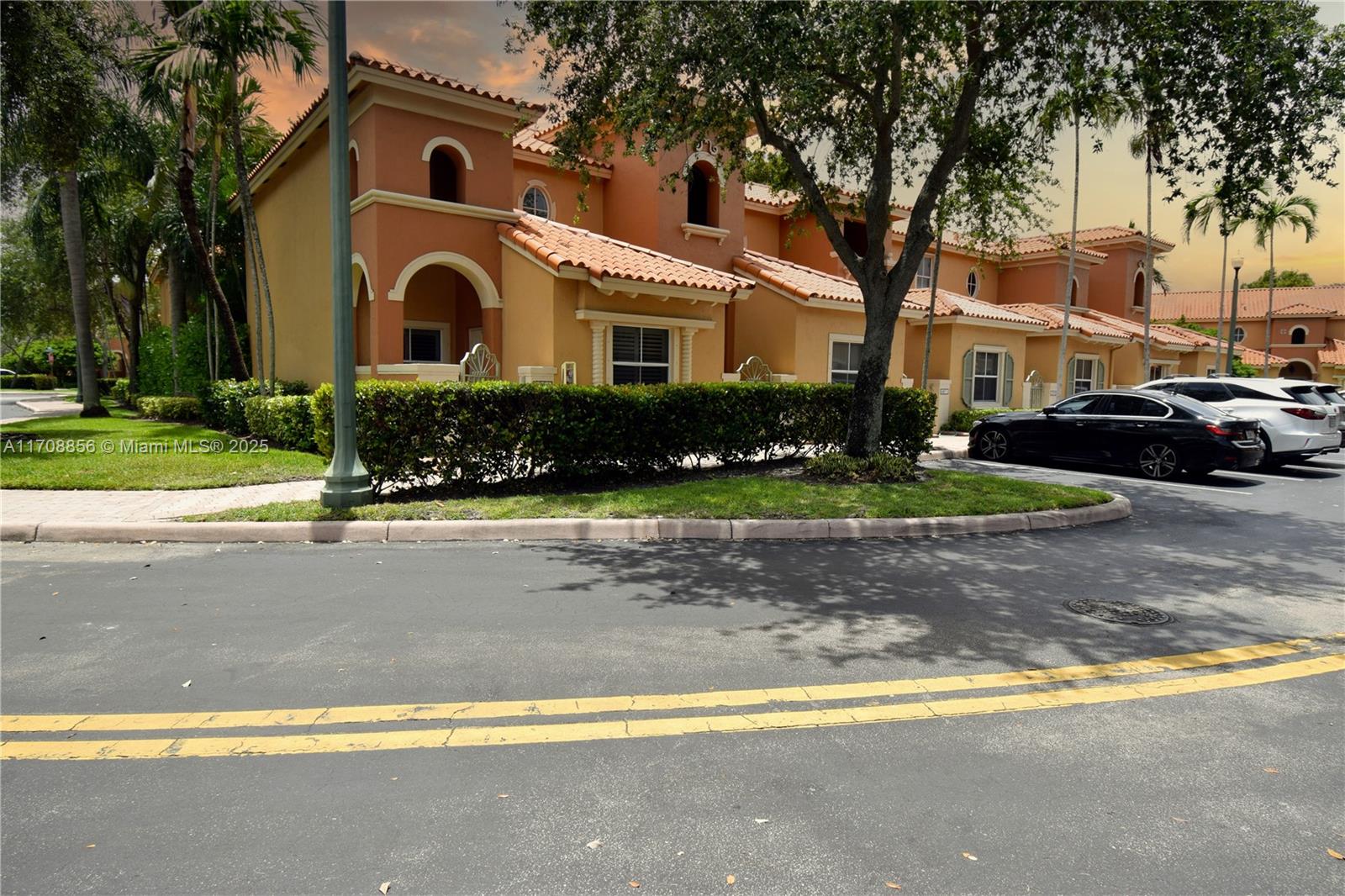 4975 Tradewinds Ter Unit 601, Dania Beach, Florida 33312