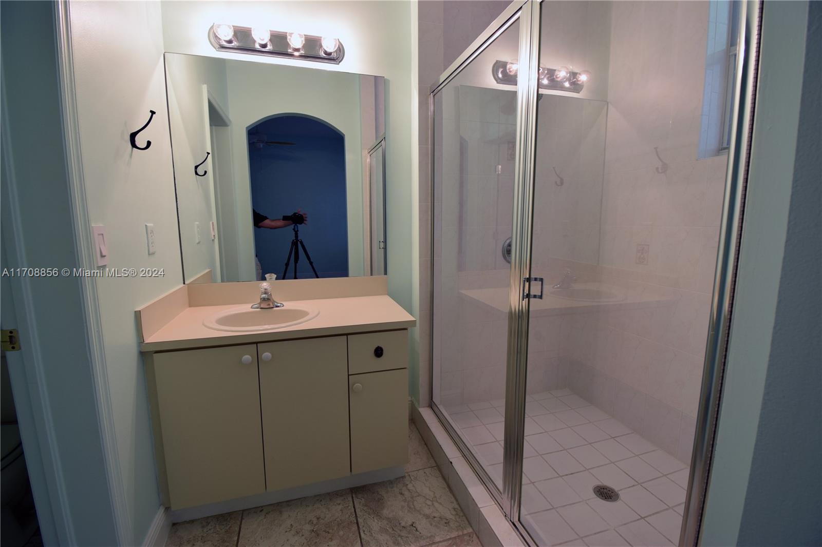 4975 N Tradewinds Ter #601, Dania Beach, Florida image 23