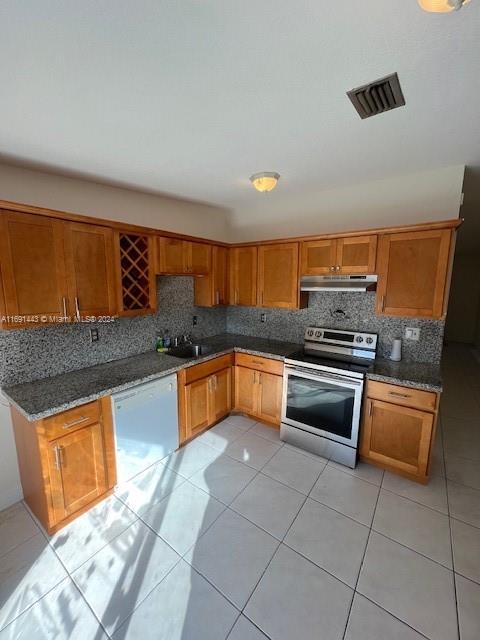 7810 Pembroke Rd, Miramar, Florida image 10