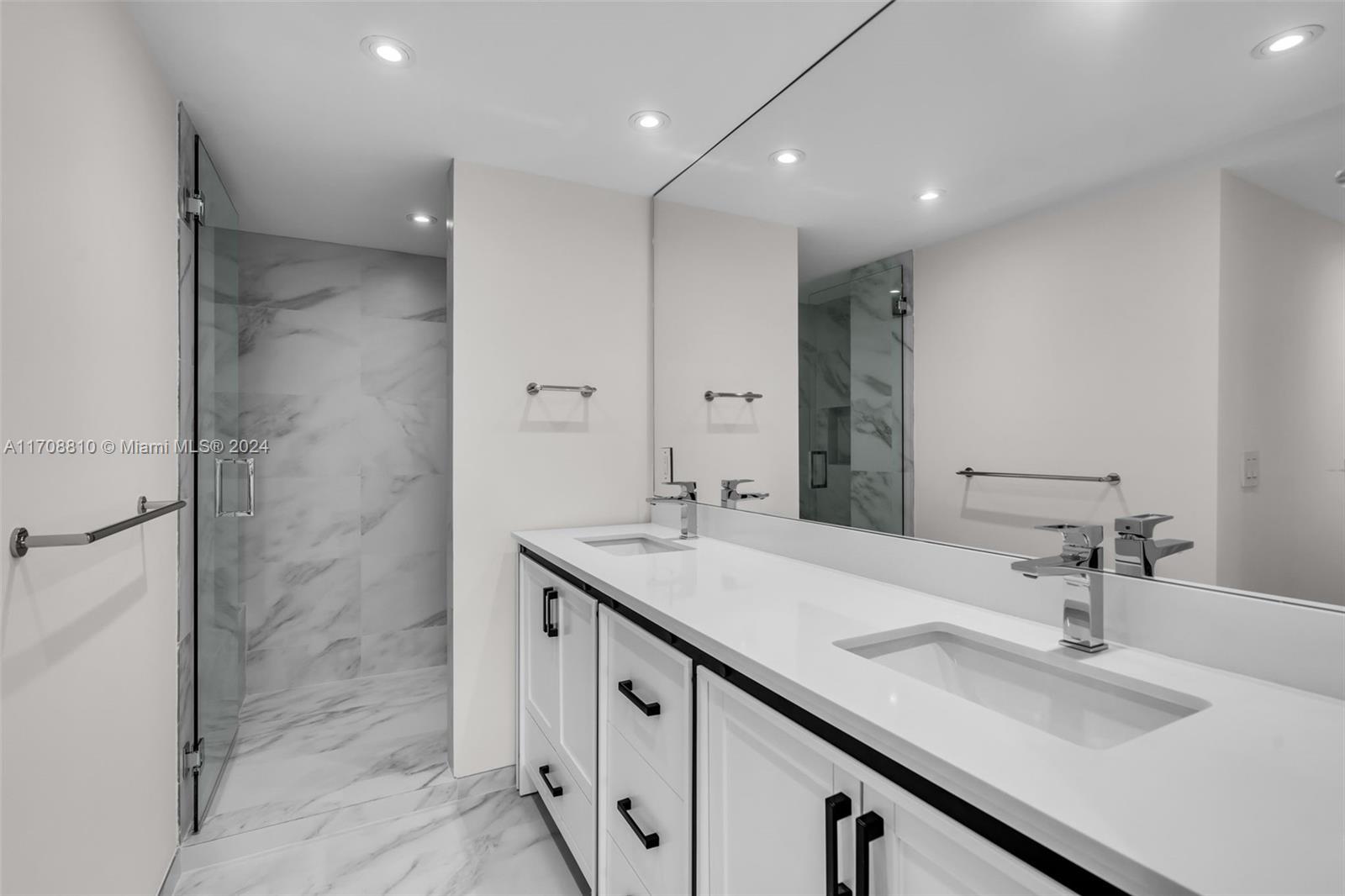 155 Ocean Lane Dr #302, Key Biscayne FL 33149