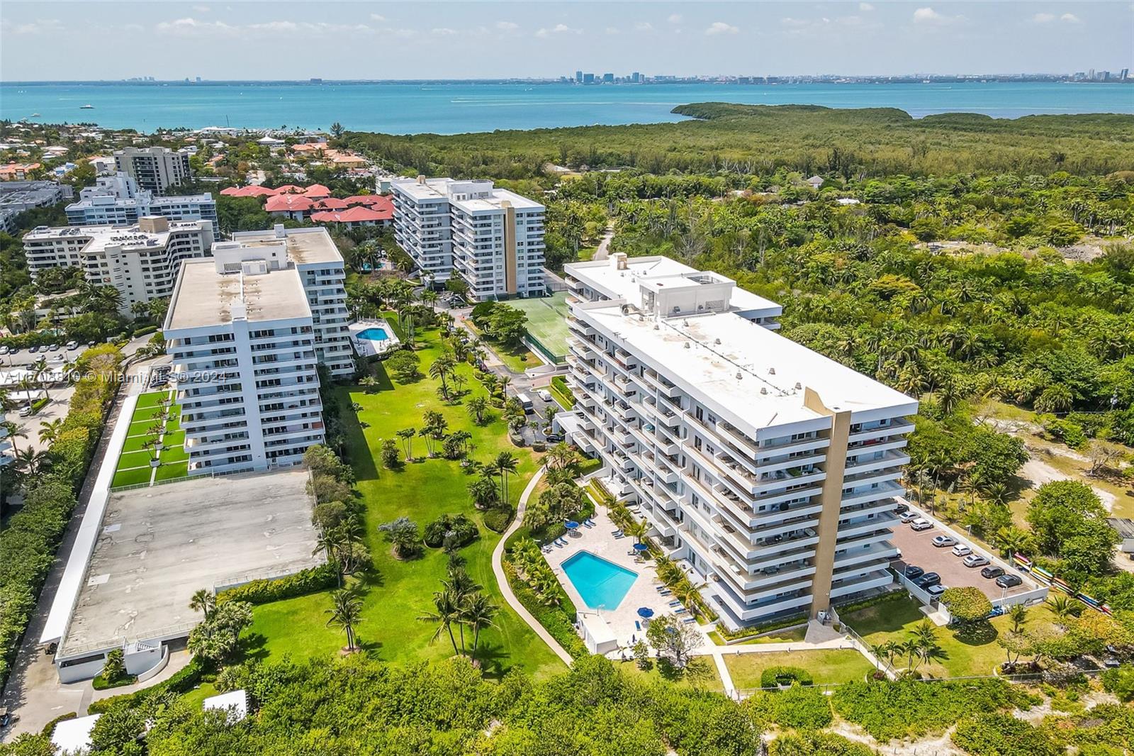 155 Ocean Lane Dr #302, Key Biscayne FL 33149
