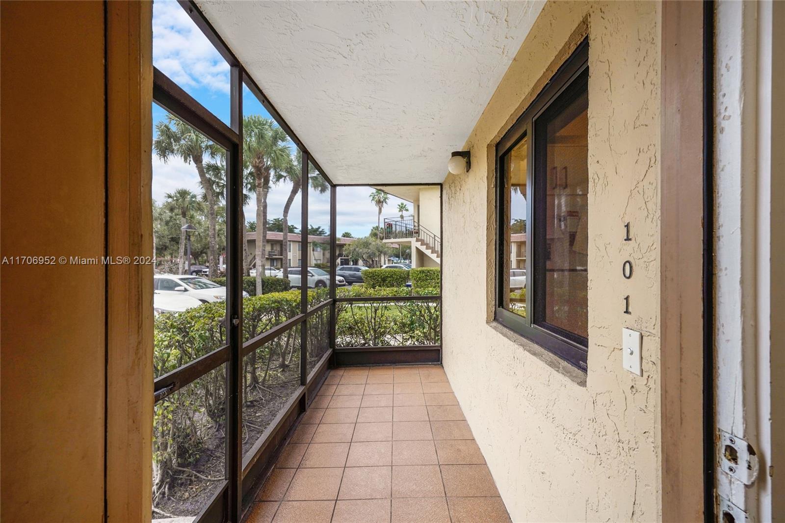 374 Lakeview Dr #101, Weston, Florida image 37