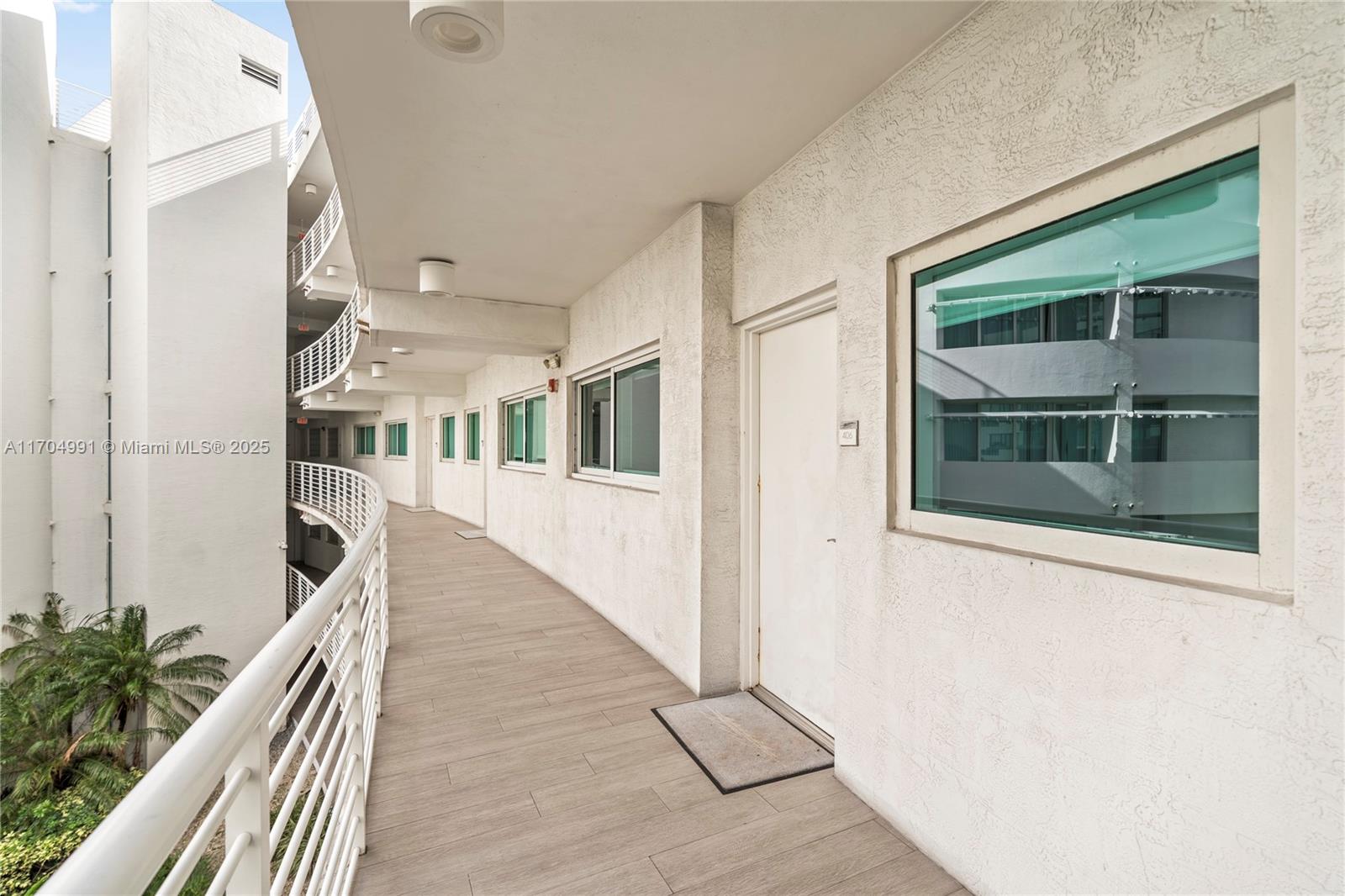 6580 Indian Creek Dr #406, Miami Beach, Florida image 32