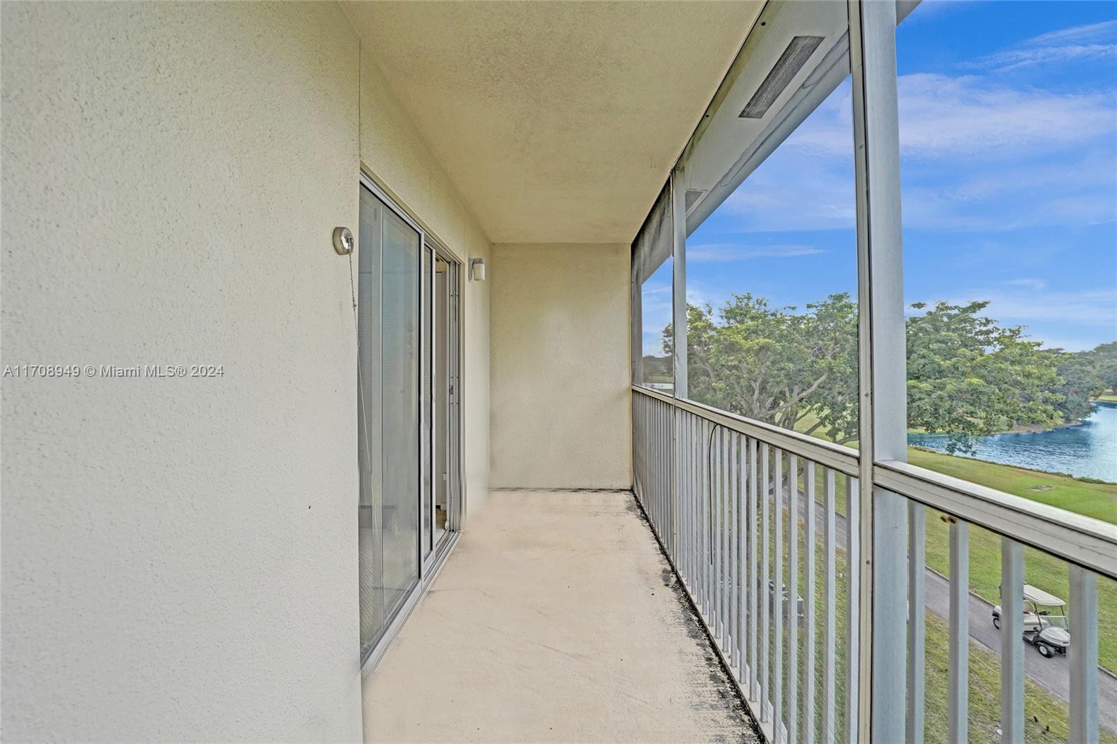 300 SW 134th Way #409E, Pembroke Pines, Florida image 29